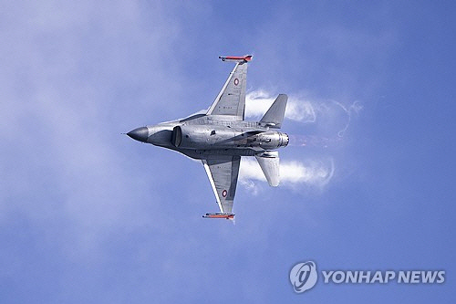 ũ F-16 ϴ ״, `  `  